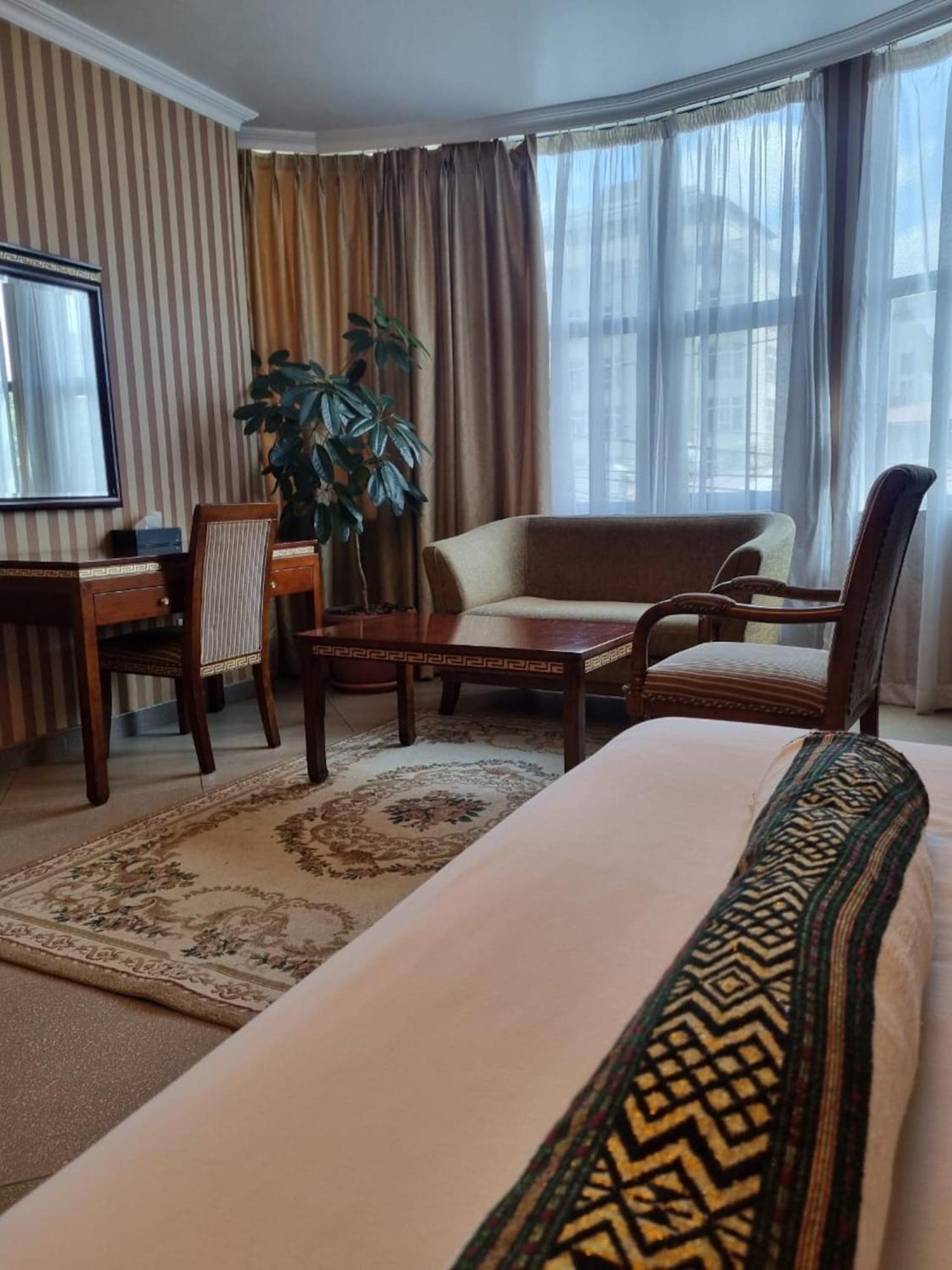 The Residence Hotel Addis Ababa Exterior photo
