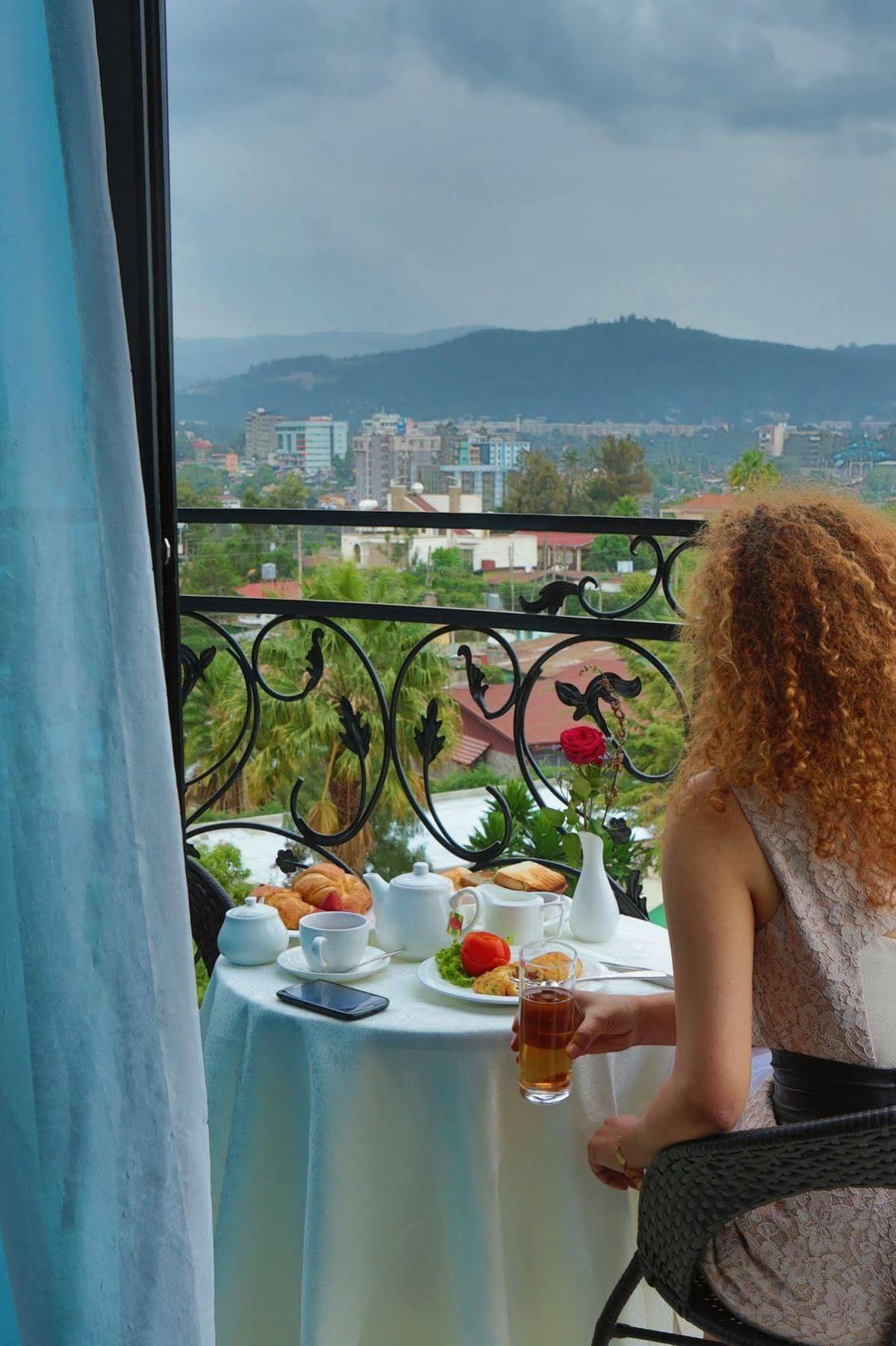 The Residence Hotel Addis Ababa Exterior photo